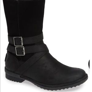 Ugg Size 8 Black Lorna Waterproof boots